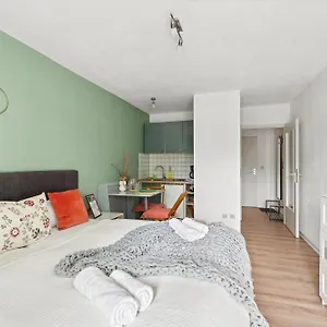 studio-mit-guter-anbingung-an-die-a9.com-bavaria.com/